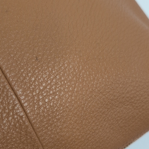 Tory Burch Ivy Hobo Bag - Picture 8 of 16